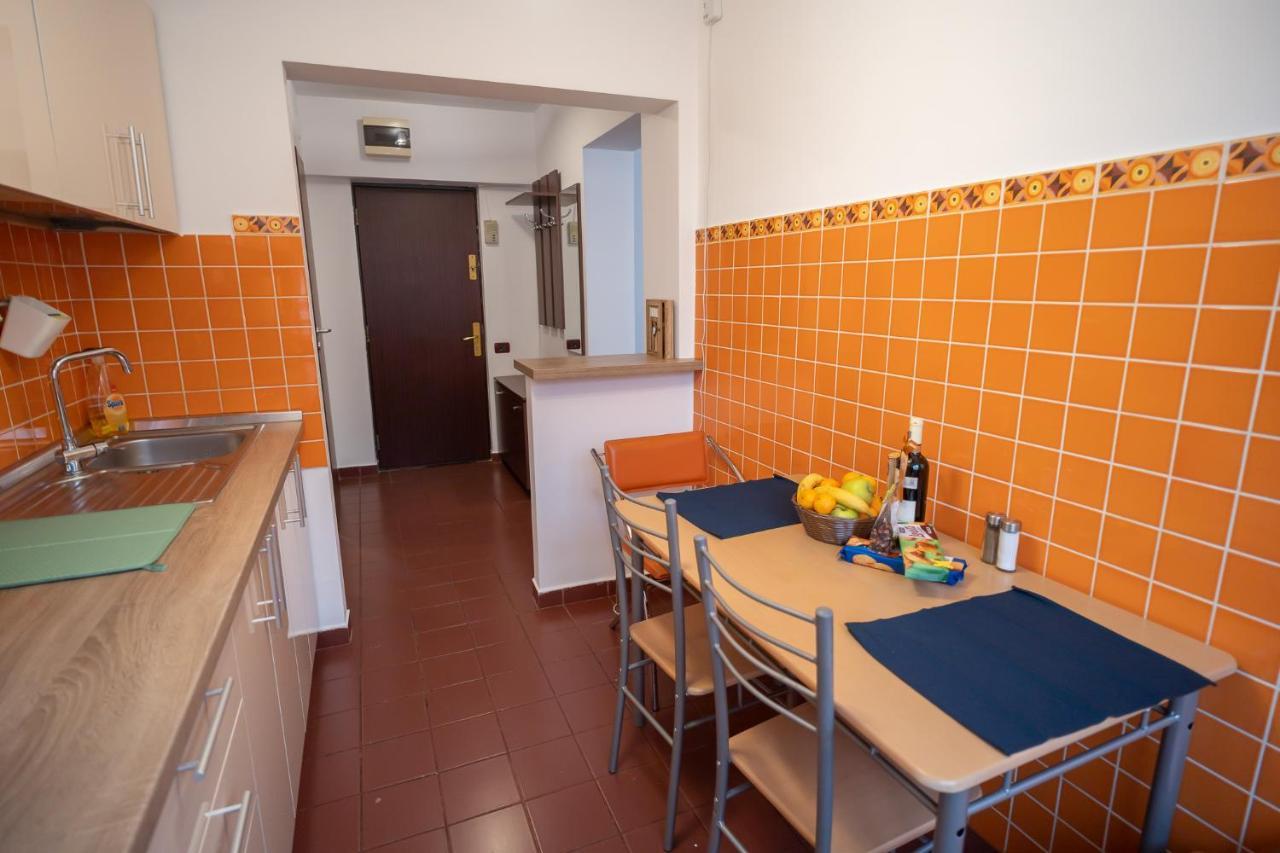 Spacious 2Br Dristor Apartment บูคาเรสต์ ภายนอก รูปภาพ