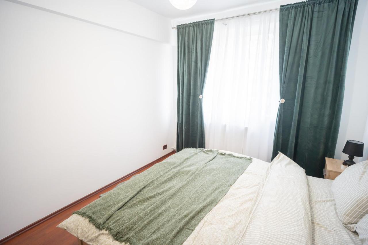 Spacious 2Br Dristor Apartment บูคาเรสต์ ภายนอก รูปภาพ