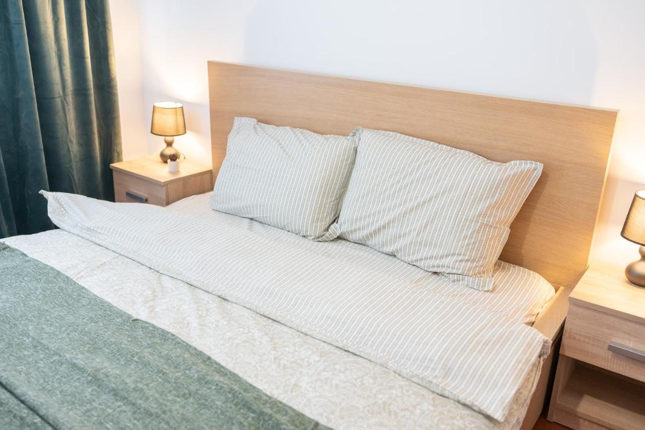 Spacious 2Br Dristor Apartment บูคาเรสต์ ภายนอก รูปภาพ
