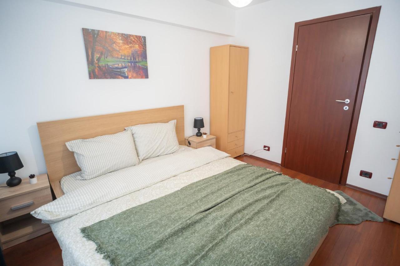 Spacious 2Br Dristor Apartment บูคาเรสต์ ภายนอก รูปภาพ
