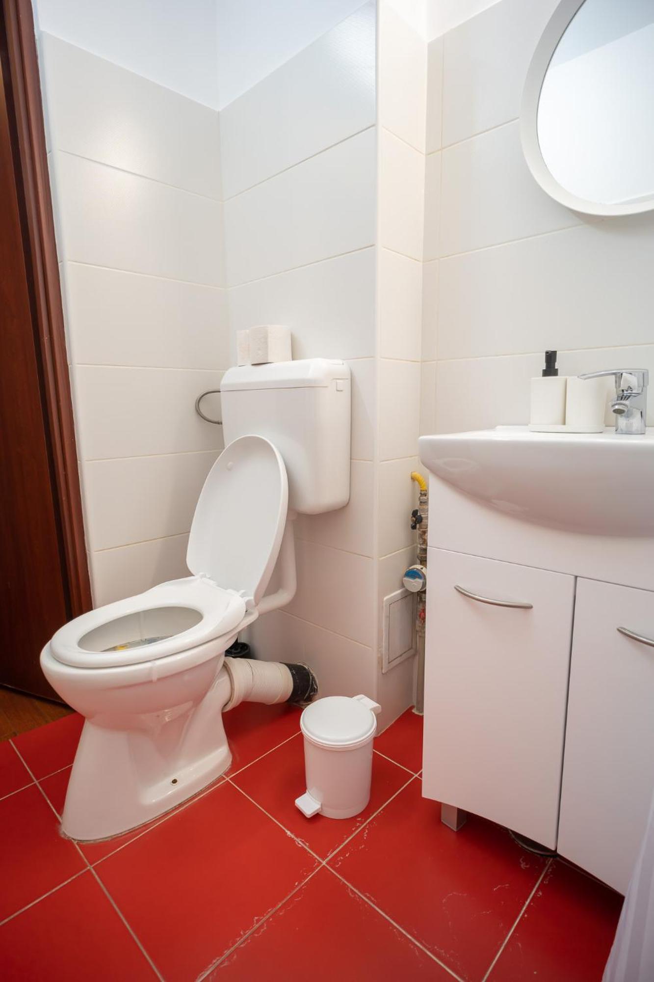 Spacious 2Br Dristor Apartment บูคาเรสต์ ภายนอก รูปภาพ