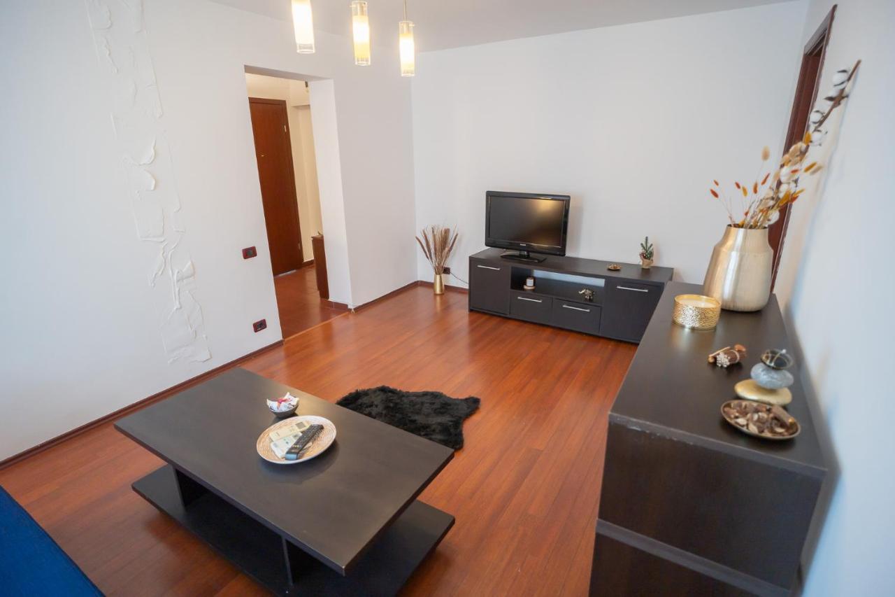 Spacious 2Br Dristor Apartment บูคาเรสต์ ภายนอก รูปภาพ